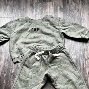 Baby GAP Green Sweatshirt and Joggers